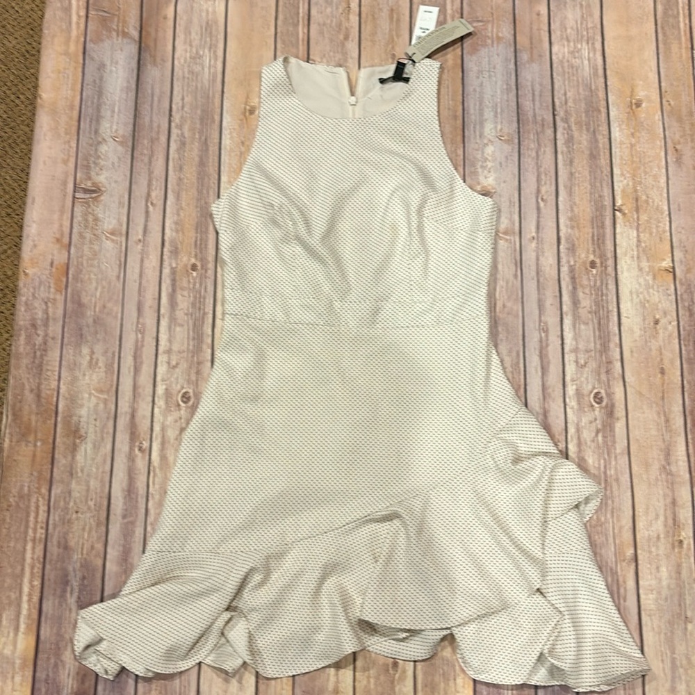 Banana republic cream with black polka dot dress size 6 petite NWT light soft